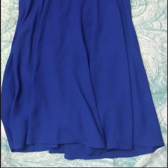 Express Dress - Picture 2 of 4